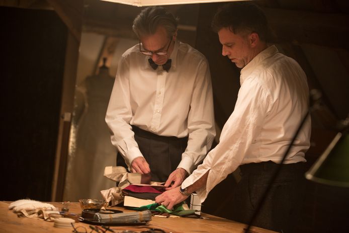 Daniel Day-Lewis en regisseur Paul Thomas Anderson op de set van 'Phantom Thread'.