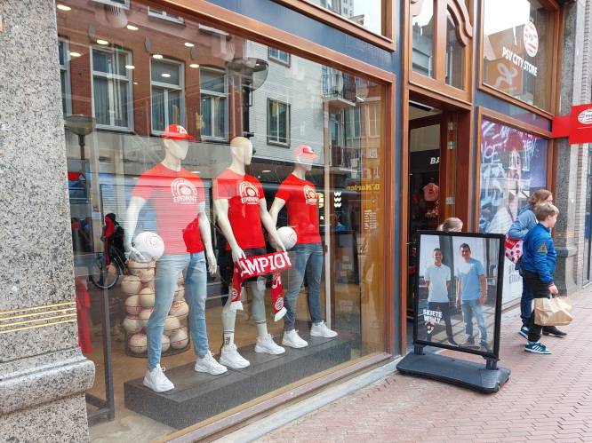 Het gaat ineens hard met de kampioensshirts van PSV: ‘Gewoon vet om te hebben’