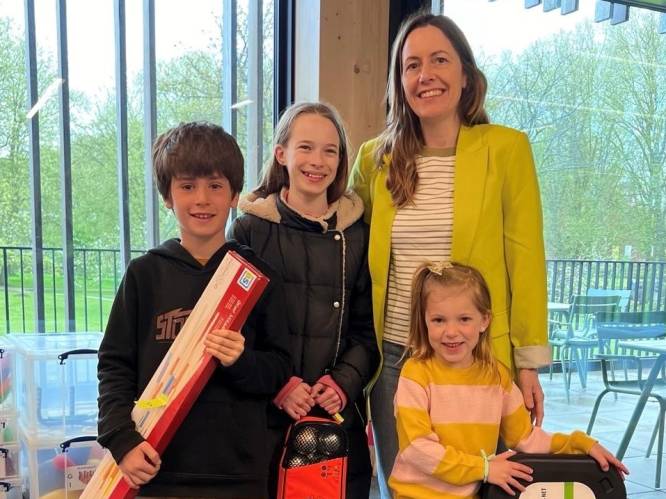 Drie winnaars van Jeugdboekenmaand in Sint-Pieters-Leeuw