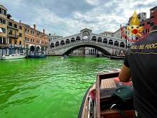 Commotie in Venetië: water bij wereldberoemde brug kleurt groen