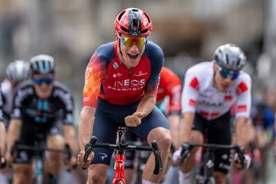 Ethan Hayter met dubbelslag: Brit wint tweede rit in Ronde van Romandië en wordt nieuwe leider