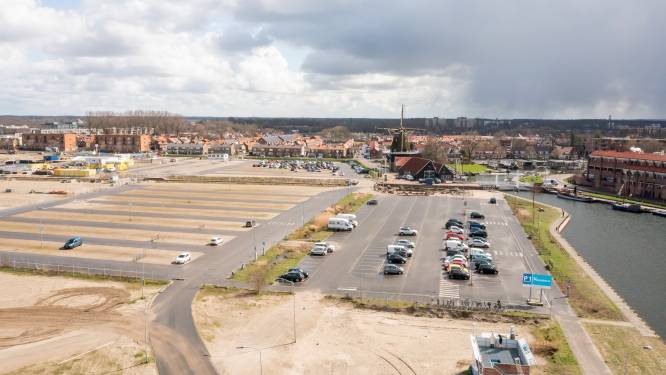 Aantal parkeerplekken rondom boulevard Harderwijk gehalveerd: ‘Het wordt spannend’