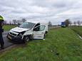 Eén van de voertuigen die betrokken was bij het ongeval op de N36 in Vriezenveen