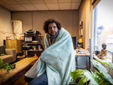 Jordi uit Hengelo in de kou na conflict met huurbaas: ‘Het is hier nu 11 graden’