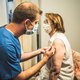 50.000 Vlamingen kregen boosterprik met vaccin dat niet aangepast is aan omikronvariant: zo weet u welk vaccin u hebt gekregen