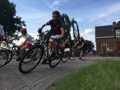 Ronde van Berkel valt niet samen met kermis, organisatie baalt: ‘Niemand heeft ons wat verteld’