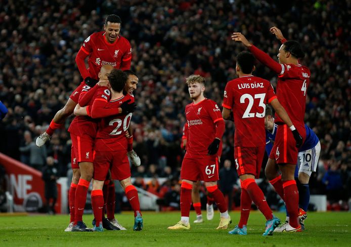 Joy to the Liverpool players after Diogo Jota's 2-0.