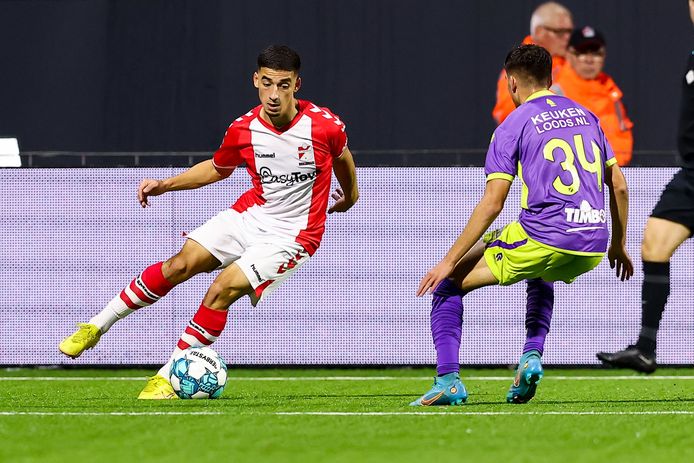 Mohamed Bouchouari voelt zich helemaal in zijn sas in de Eredivisie.