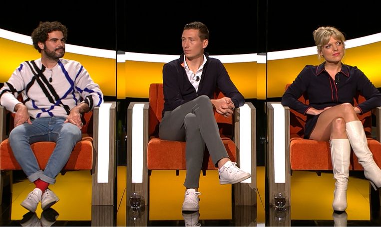 ‘Het zou niet slecht zijn als Riadh niet té ver raakt in 'De slimste mens'. Als hij plots een vedette zou worden, verandert dat de dynamiek in onze relatie. Zo kun je uit elkaar groeien.’ (Foto: naast Hans Vanaken en Ella Leyers.) Beeld 