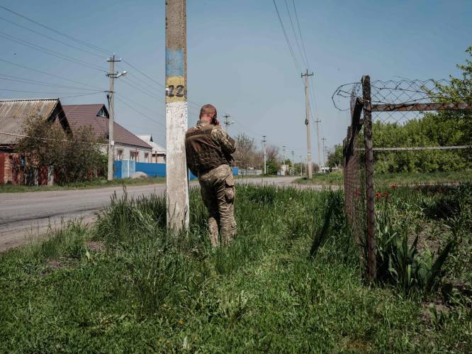 Oekraïense geheime dienst onderschept gesprek tussen Russische soldaat en zijn vrouw: “Het is geen mortuarium, het is een stortplaats”