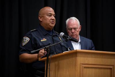 Politiechef neemt ontslag uit gemeenteraad na bloedbad op school Texas: “Beste beslissing voor Uvalde”