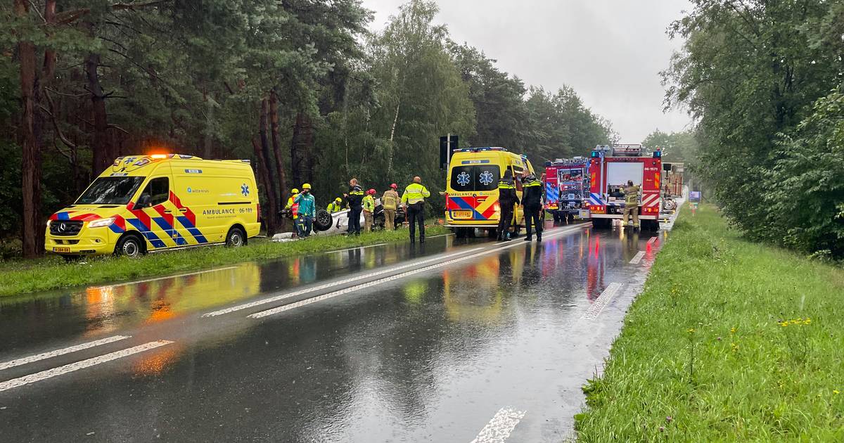 Twee gewonden bij ernstig ongeval aan de voet van ‘de Knobbel’ in ‘t Harde.