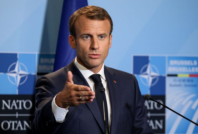 Volgens de Franse president Emmanuel Macron is de NAVO “hersendood”.