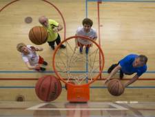 OldStars basketbal start in Almelo: ‘Er wordt niet gedunkt’