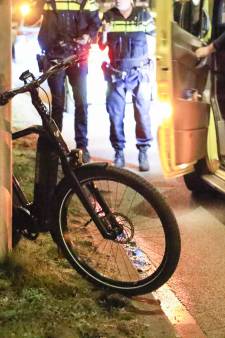E-biker gewond aangetroffen op autoweg in Amersfoort en met spoed naar ziekenhuis gebracht