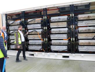 Belgische primeur: Umicore hergebruikt batterijen van elektrische wagens voor batterijsysteem op eigen site