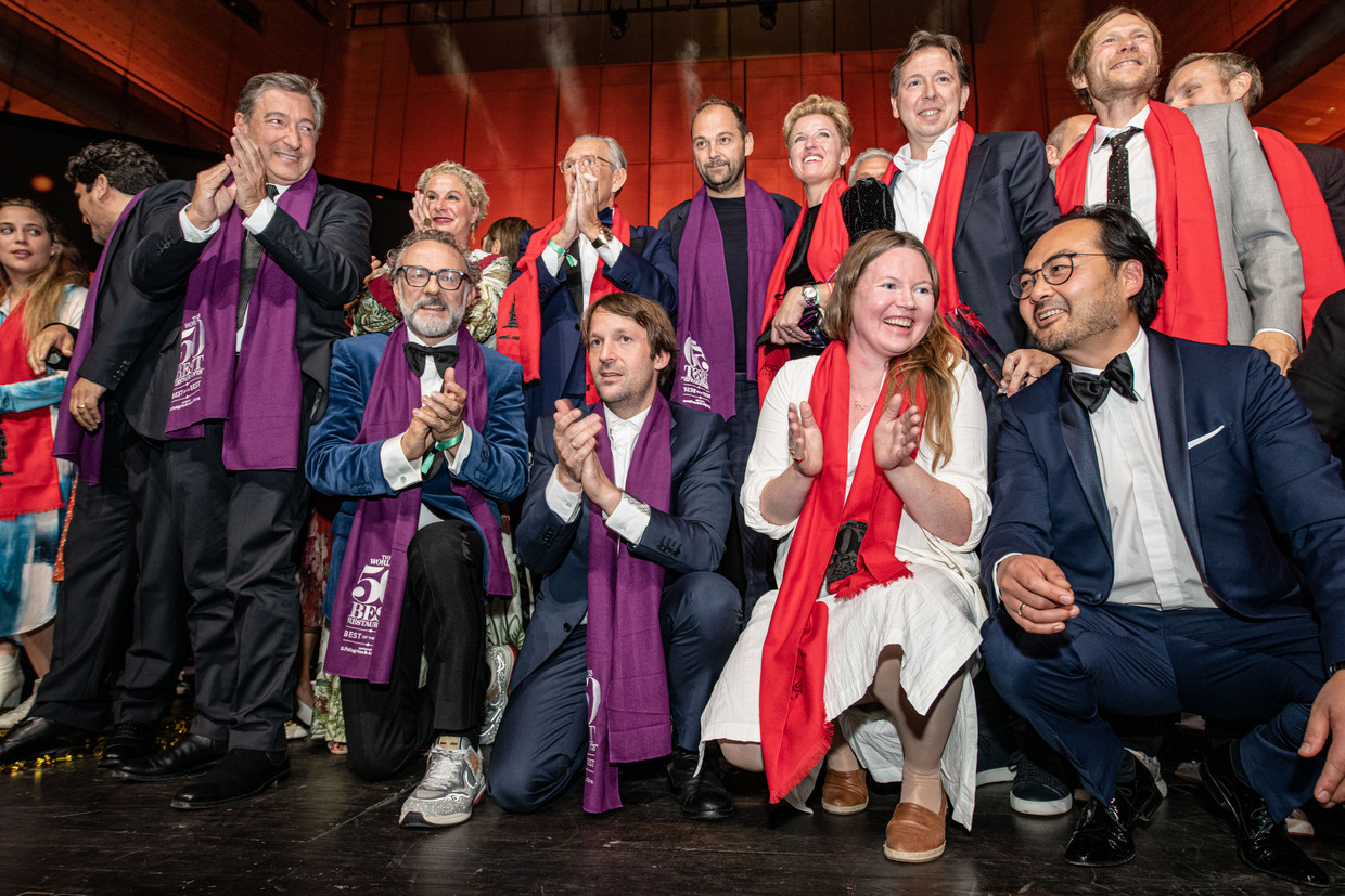 Chef Rene Redzepi of Noma (center) at the party.  BELGA's photo