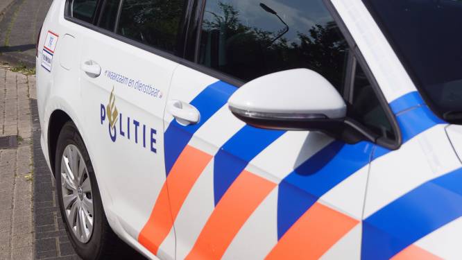 Jongen (17) aangehouden voor doodsteken vrouw in hun woning in Hilversum