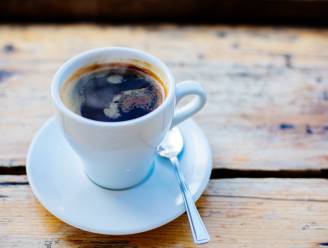 Waarom moet je na een kop koffie meteen naar het toilet spurten?