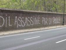 Le mur du domaine royal de Laeken tagué: “Adil assassiné par la police”