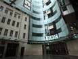 BBC schorst presentator die tiener 40.000 euro betaalde voor seksueel getinte foto’s 