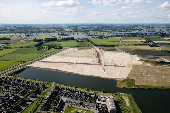 Luchtfoto van de Groote Wielen met de buurt De Lanen die nu in ontwikkeling komt.