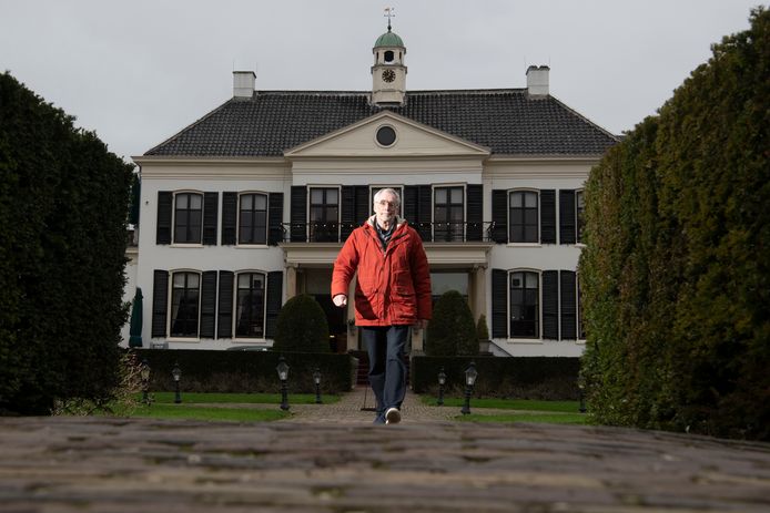 Anton de Lange uit Zutphen, eigenaar van het Brummense kasteel Engelenburg, verkoopt na 35 jaar het karakteristieke pand. ,,Ik ben niet meer de juiste persoon.”