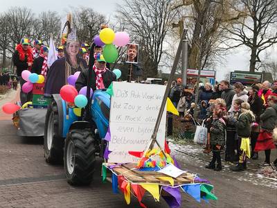 Prinses dankbaar onderwerp in optocht Vlierden