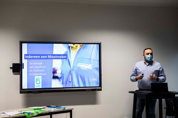 De gemeente, de lokale Mooimakers en de plaatselijke school VOX pakken zelf het zwerfvuilprobleem aan De Koel aan