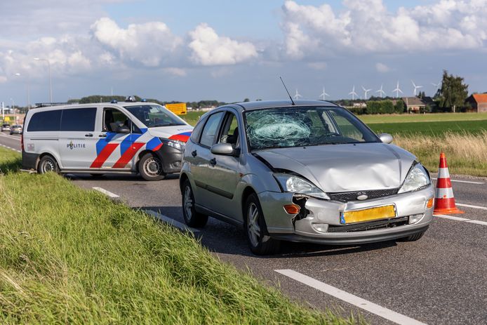 Flinke schade na kop-staart aanrijding in Numansdorp