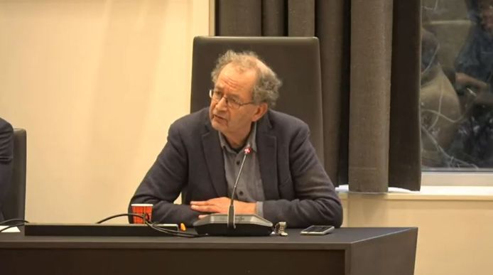 Informateur Thijs de la Court ontvouwde zijn bevindingen over een kansrijk dagelijks bestuur voor Zeist.
