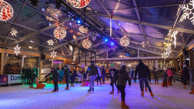 Zorgeloze kerstmiddag aan de bar in Enschede, TwenteNannies vermaken kinderen