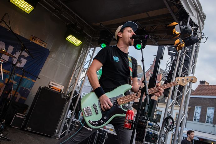 Hendheving mag spelen op Vestrock.