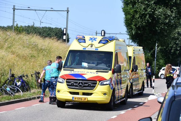Ambulance ter plekke bij het ongeval