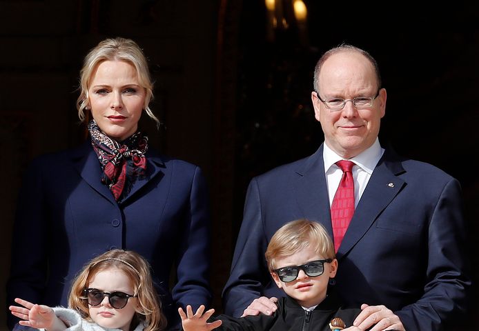 Prins Albert met zijn vrouw Charlene en hun tweeling Gabriella en Jacques.