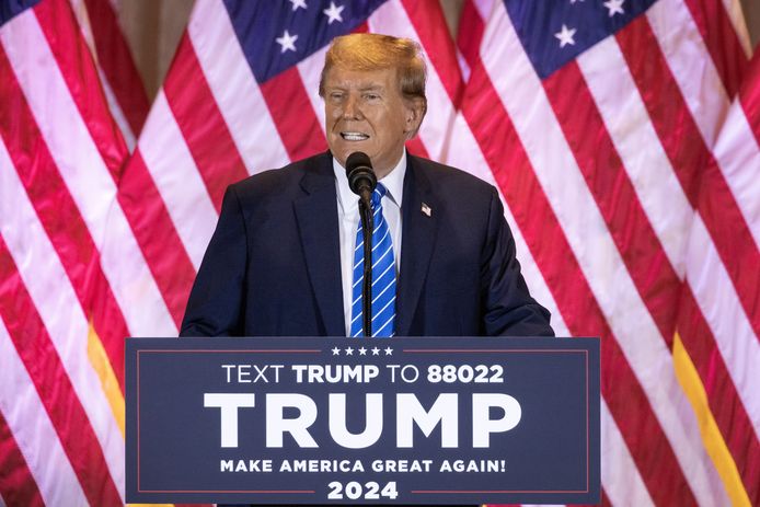 Voormalig Amerikaans president Donald Trump spreekt zijn aanhang toe tijdens Super Tuesday in Florida. (05/03/24)