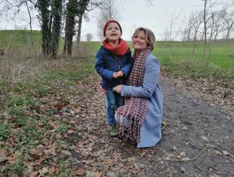 Lies (40) is terminaal, maar blijft voltijds werken: “Ik wil mijn zoontje herinneringen geven, geen schuldenberg”