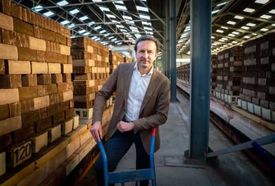 Steenfabriek in Gendt wil van stikstof af, maar: ‘We staan als bedrijf met rug tegen muur’