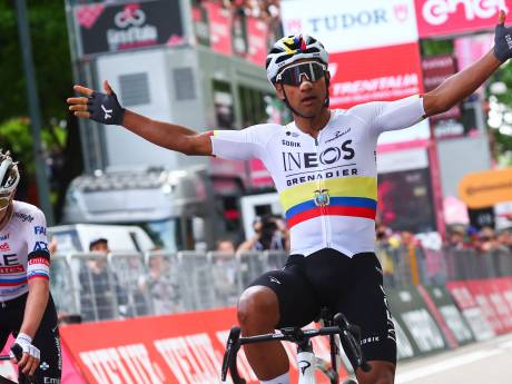 Narvaez remporte la 1ʳᵉ étape du Giro et s’empare du maillot rose, Pogacar fait déjà le spectacle
