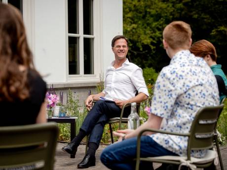Mark Rutte feliciteert geslaagde scholieren tijdens online End Of Exams Party