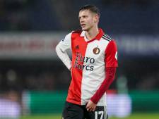 Tegenvaller voor Feyenoord: Sebastian Szymanski ‘meerdere weken’ uitgeschakeld
