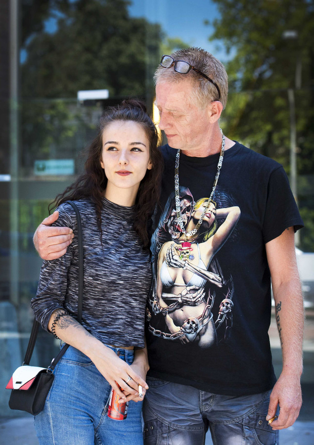 Gordon biedt boze vader meisje van Nulde nederige excuses aan | Foto ...