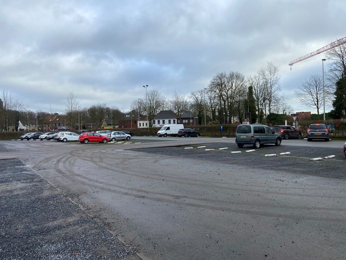 Randparking Brugge: de parking aan Steenbruggebrug blijft quasi leeg