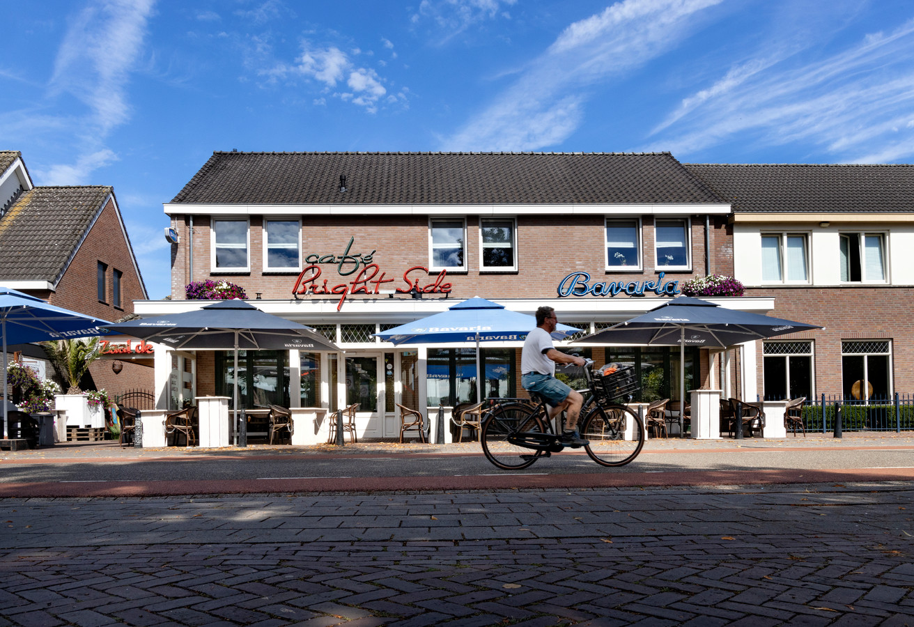 Deurnese cafébaas Jos van den Eijnden is het niet eens met 10.000 euro