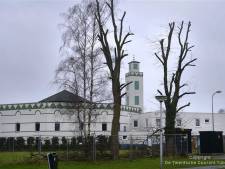 Politie zoekt nog twee mannen voor brandbom moskee Enschede