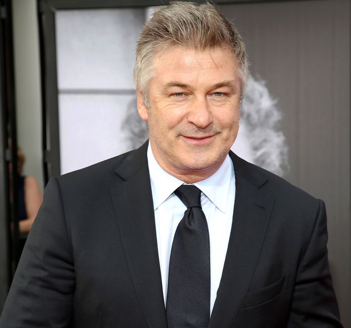 Alec Baldwin opgepakt nadat hij tegen de richting in ...