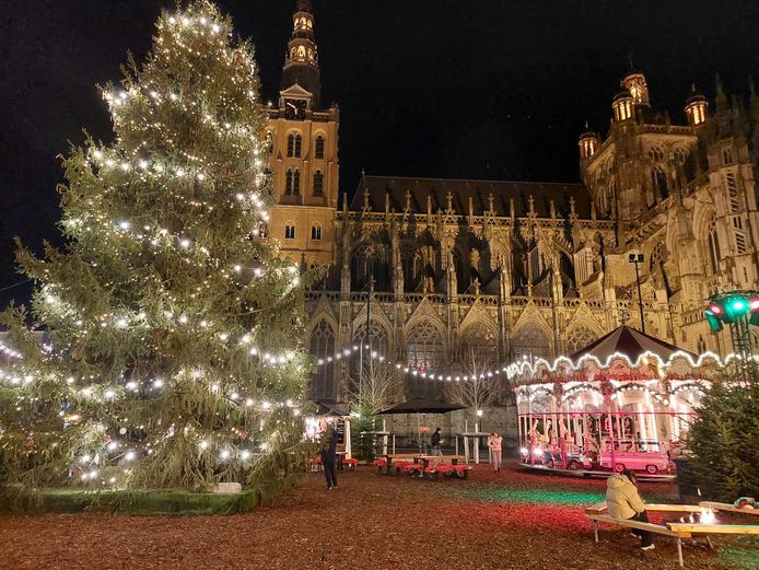 Het kan toch, met z'n allen kerstliedjes zingen op de Parade: ‘Van