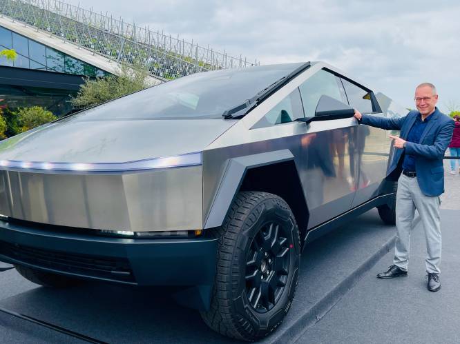 Tesla Cybertruck is ster van de dag op Corda Campus: “Probeer daar in Hasselt maar eens mee te parkeren”