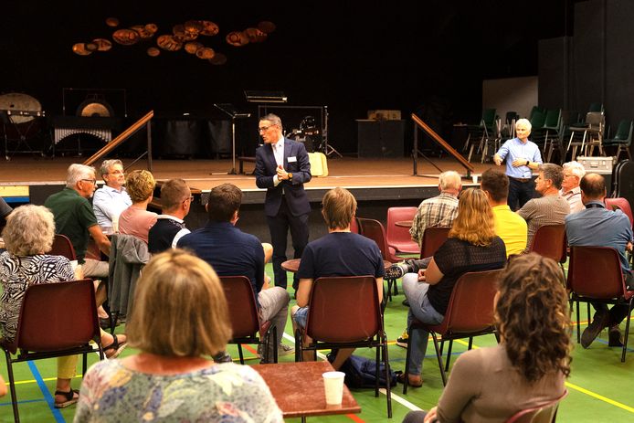 Veel vragen over de opvang in Muziekcentrum ’t Anker.