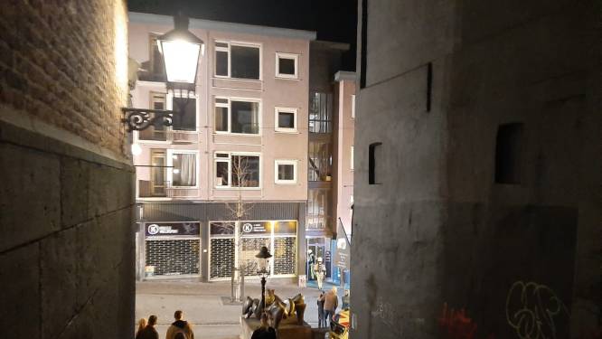 Brand in centrum Nijmegen, appartementen boven winkel ontruimd